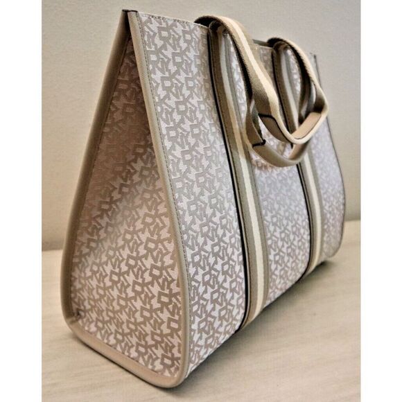 DKNY R41AFD61-gu0 Women's Beige Monogram Cassie Large Book Tote Bag - Picture 12 of 16